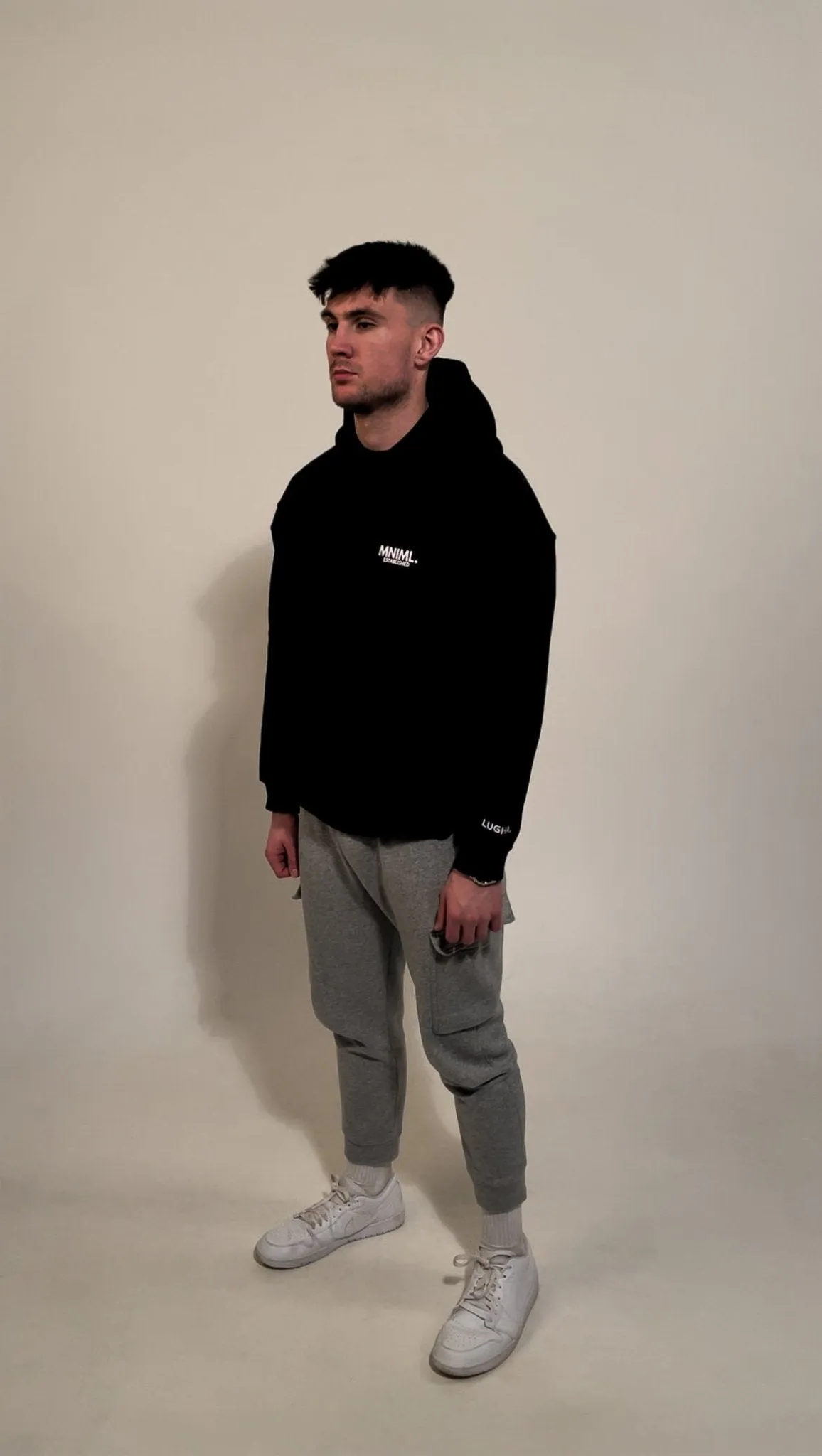 Oversized 'MNIML' Hoodie - Black
